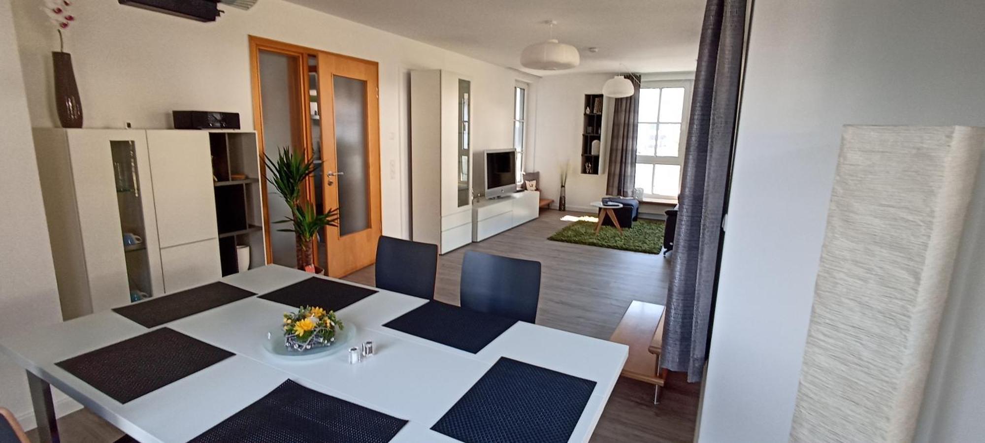 Grosszuegiges Helles Penthouse -Komplette Etage- Mit Balkon Und Stellplatz In Ruhiger Lage Kulmbach Buitenkant foto
