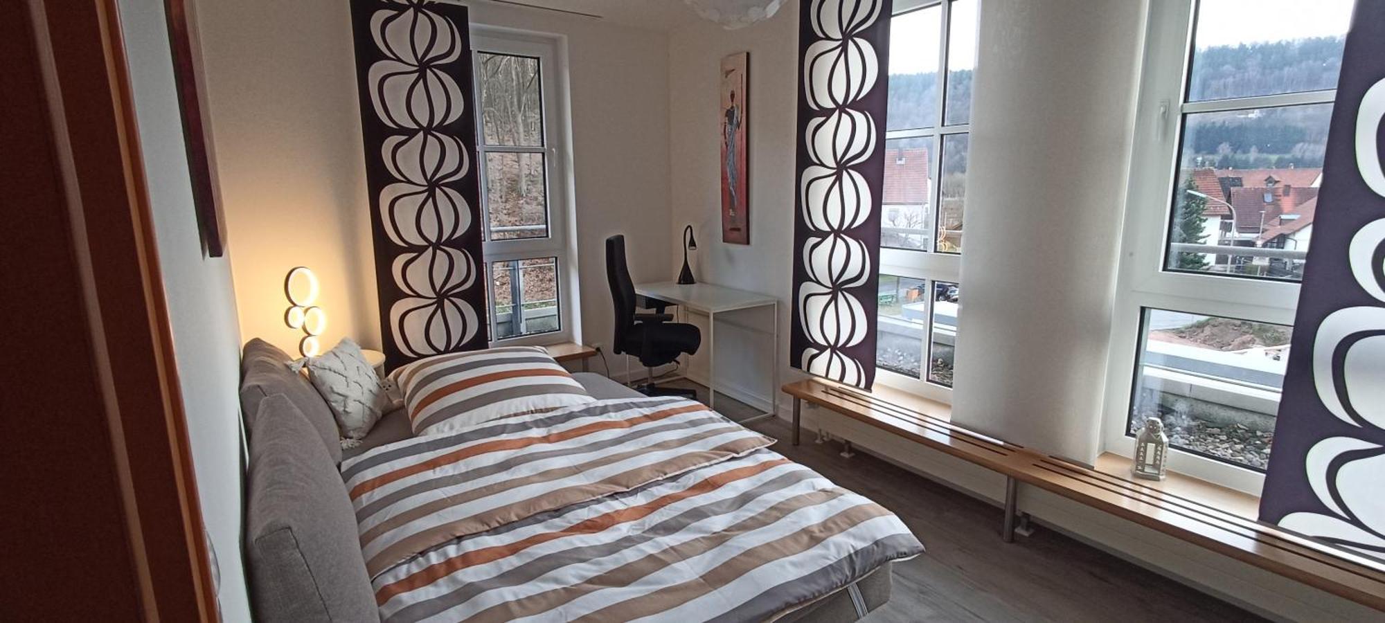 Grosszuegiges Helles Penthouse -Komplette Etage- Mit Balkon Und Stellplatz In Ruhiger Lage Kulmbach Buitenkant foto