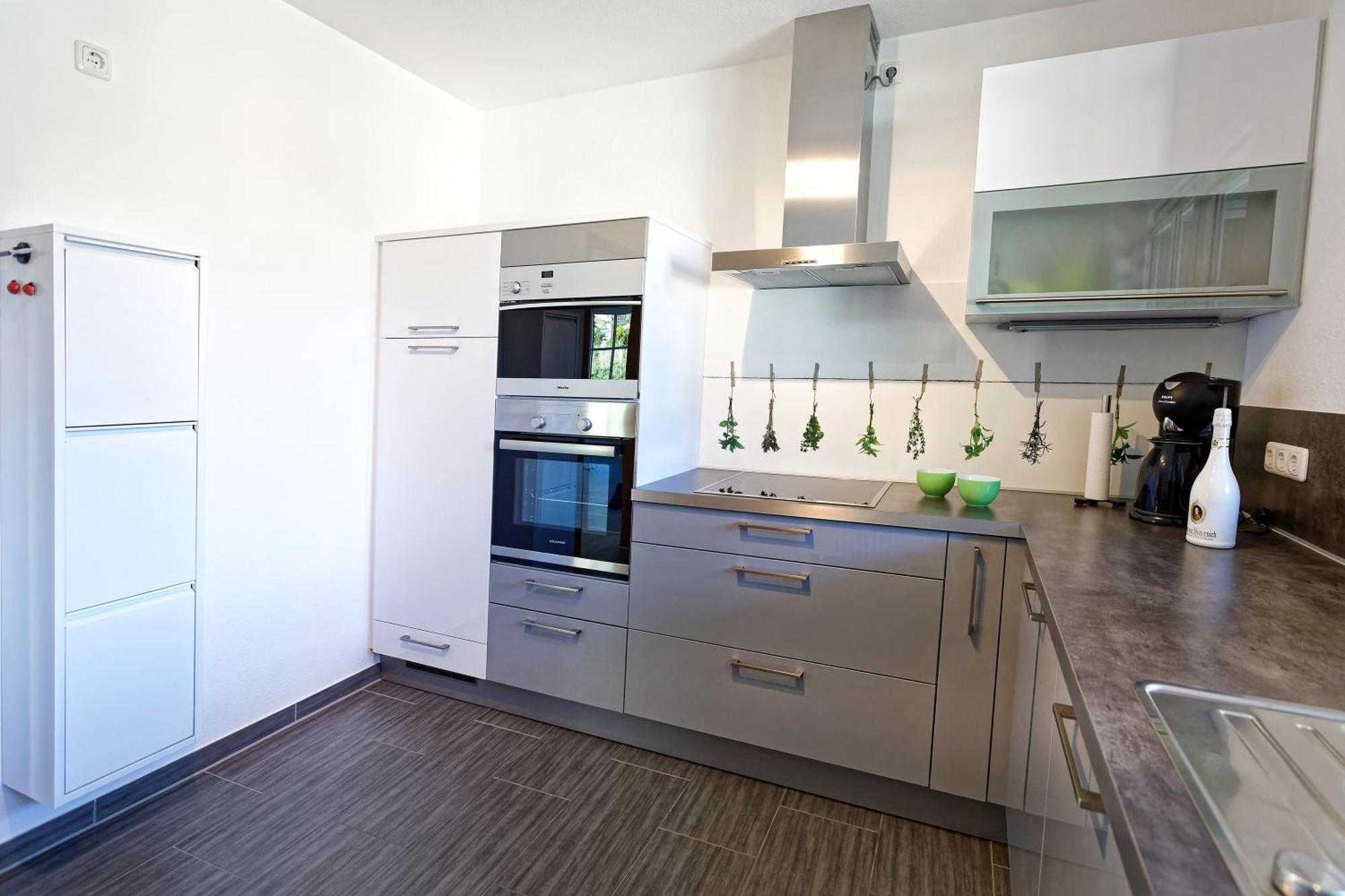 Grosszuegiges Helles Penthouse -Komplette Etage- Mit Balkon Und Stellplatz In Ruhiger Lage Kulmbach Buitenkant foto