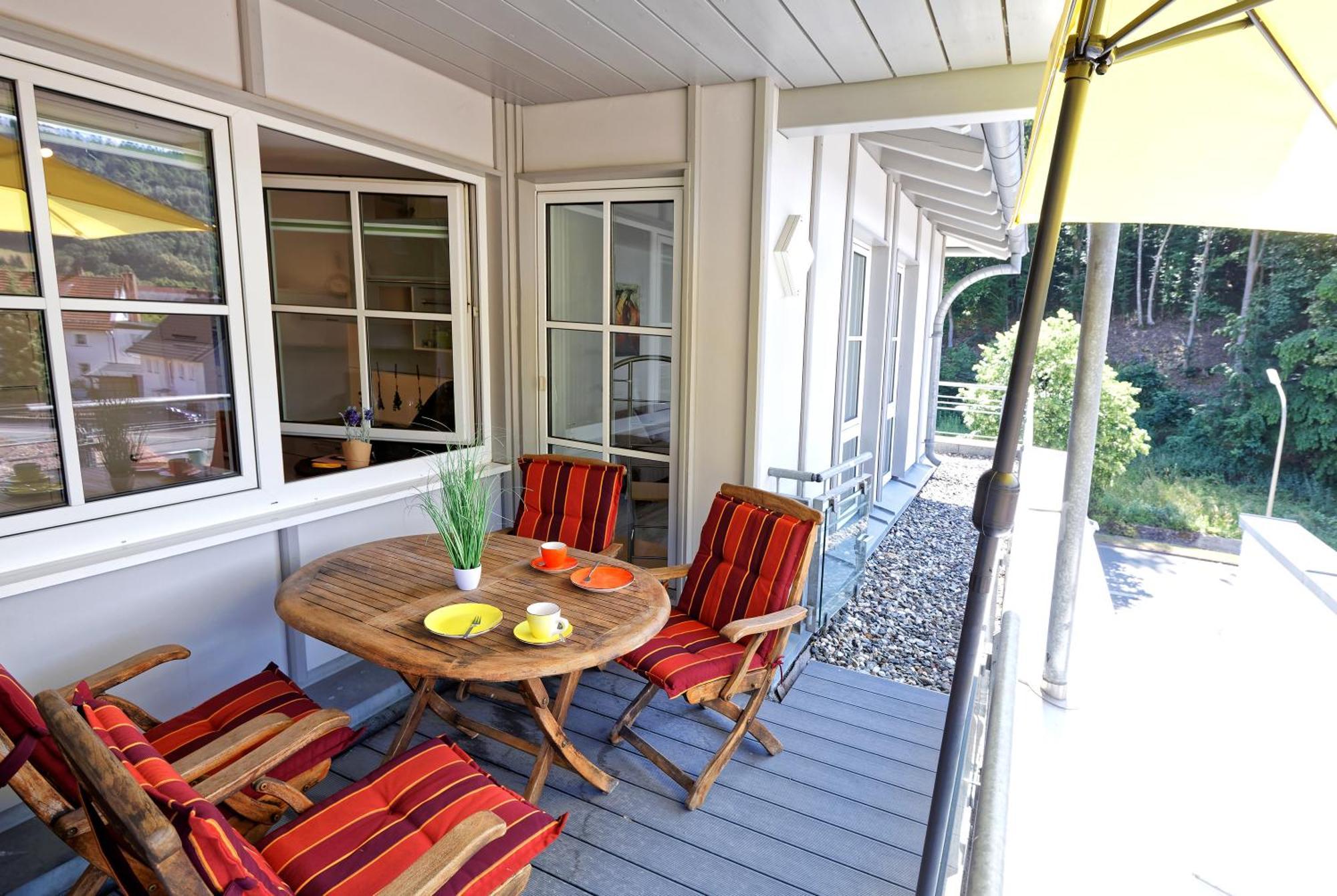 Grosszuegiges Helles Penthouse -Komplette Etage- Mit Balkon Und Stellplatz In Ruhiger Lage Kulmbach Buitenkant foto
