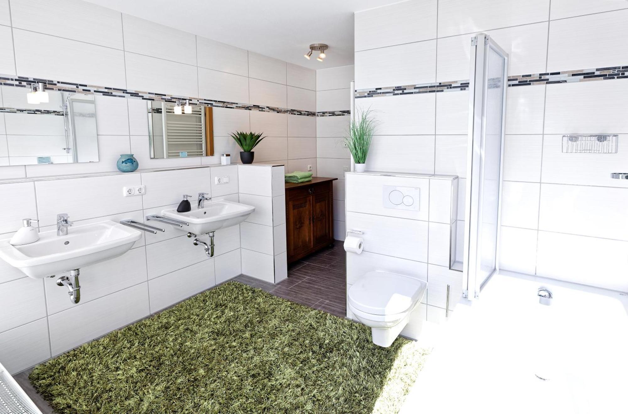 Grosszuegiges Helles Penthouse -Komplette Etage- Mit Balkon Und Stellplatz In Ruhiger Lage Kulmbach Buitenkant foto